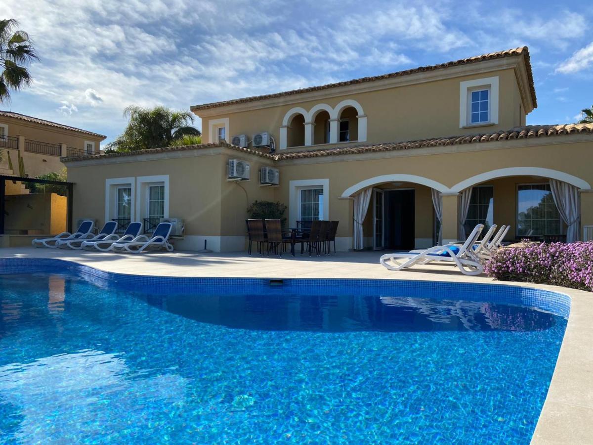 Villa فينيسترات المظهر الخارجي الصورة
