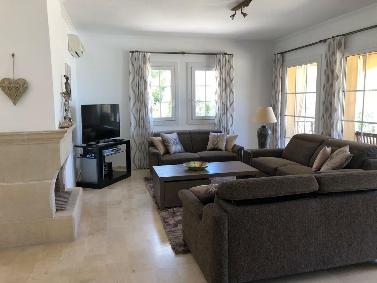 Villa فينيسترات المظهر الخارجي الصورة